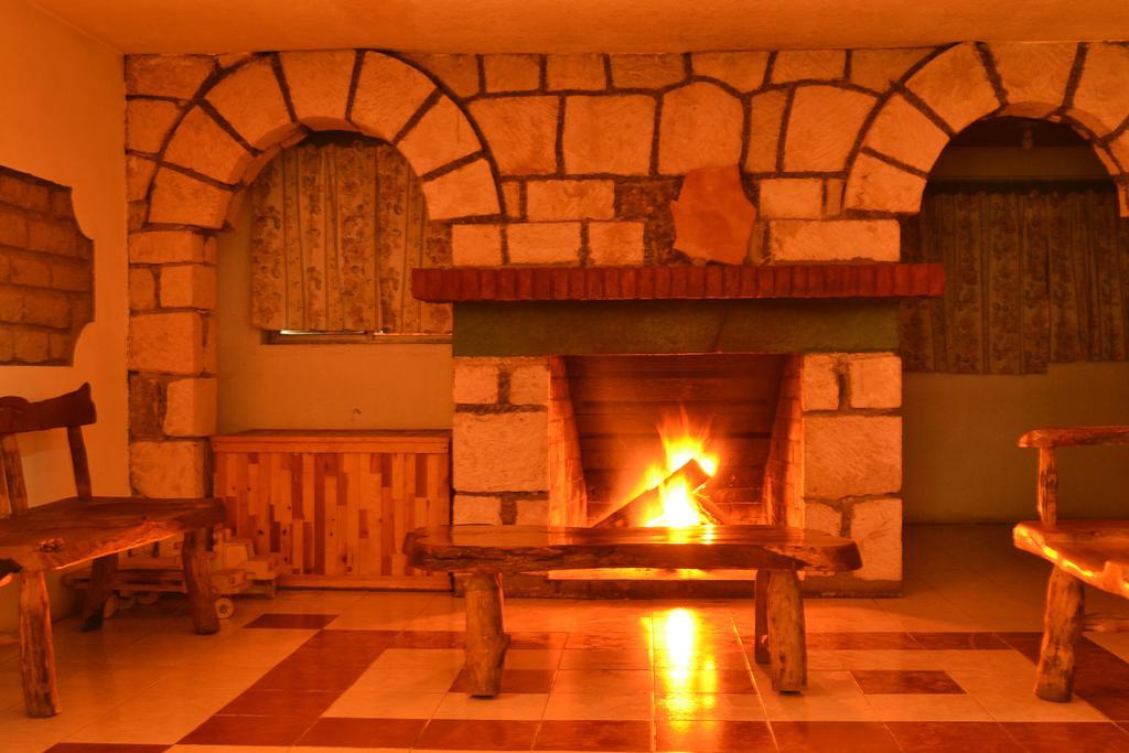 Hotel Posada Del Cobre Creel Esterno foto