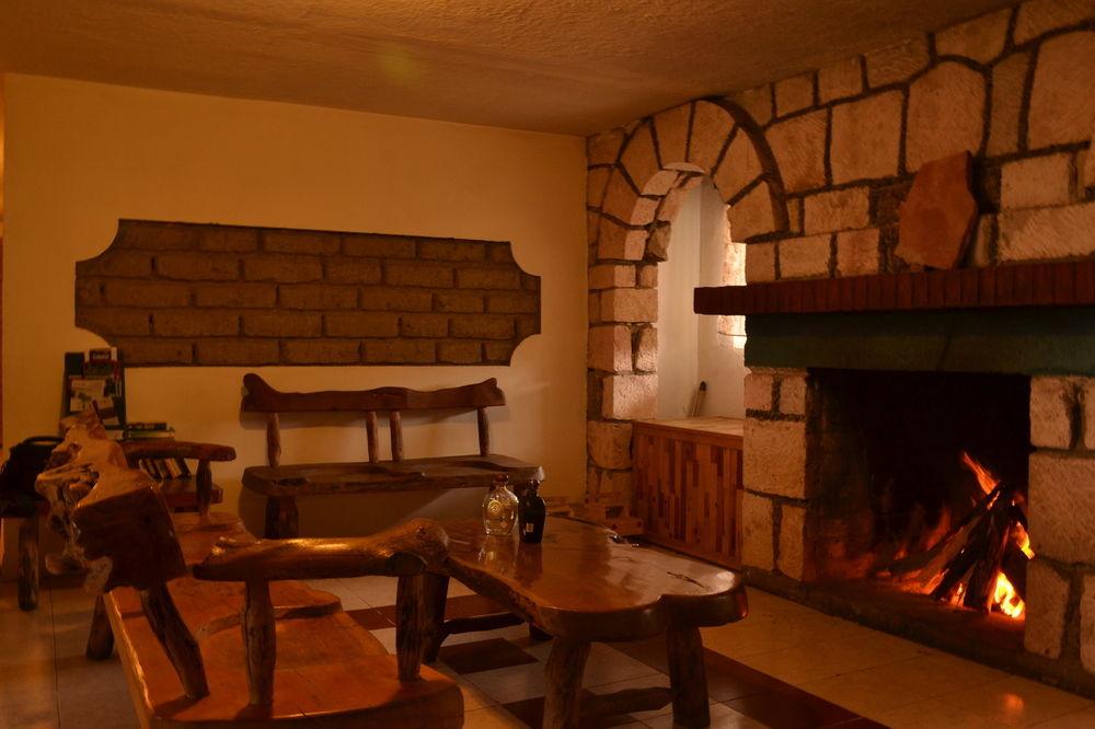 Hotel Posada Del Cobre Creel Esterno foto