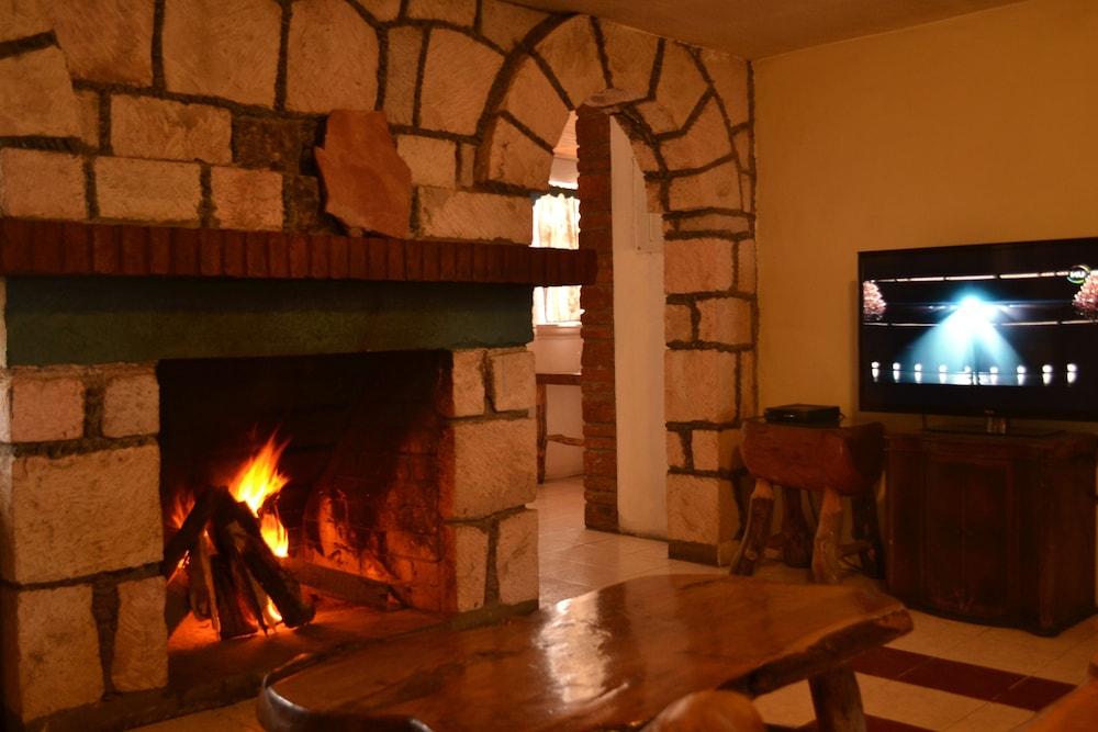 Hotel Posada Del Cobre Creel Esterno foto